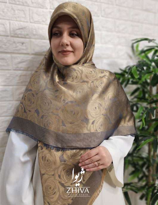 روسری گل رز لمه طلایی