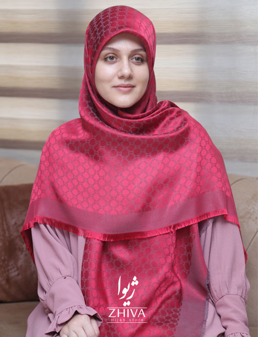 روسری گوچی لمه قرمز 