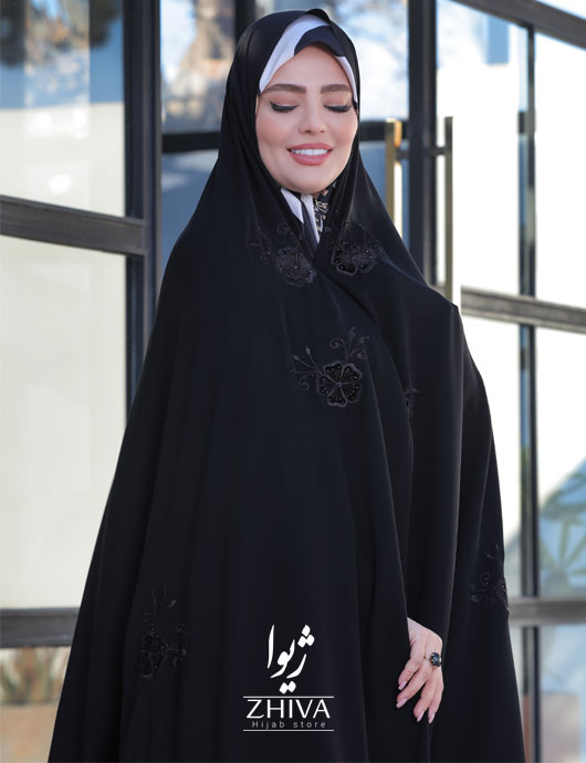 چادر سنتی گلدوزی رز مخمل