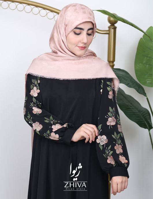 عبا نقاشی و جواهردوزی ملكه مشكی
