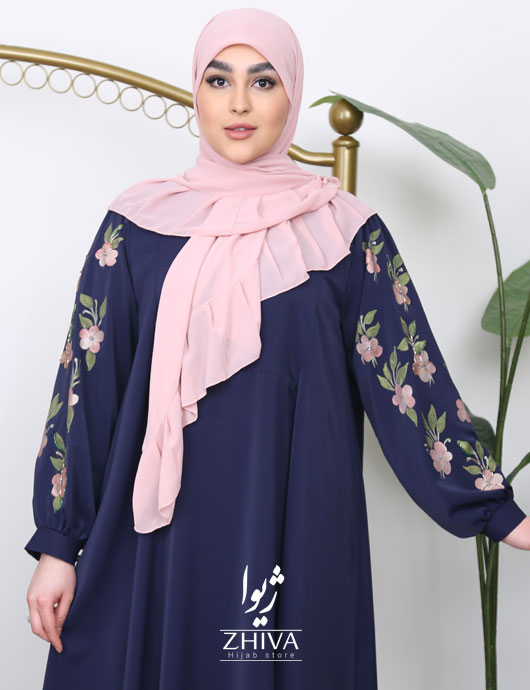 عبا نقاشی و جواهردوزی ملكه سرمه ای