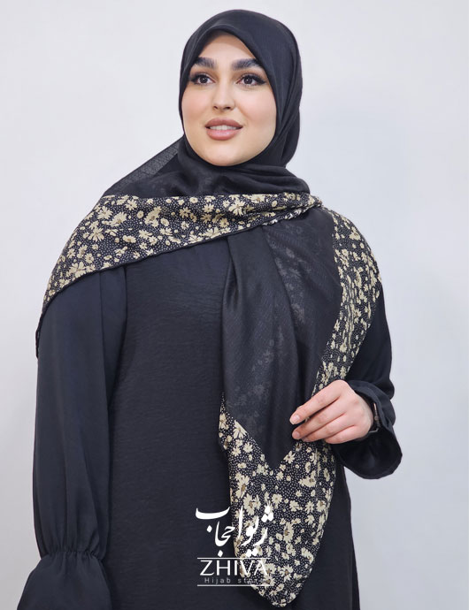 روسری نخی حاشيه طرح دار