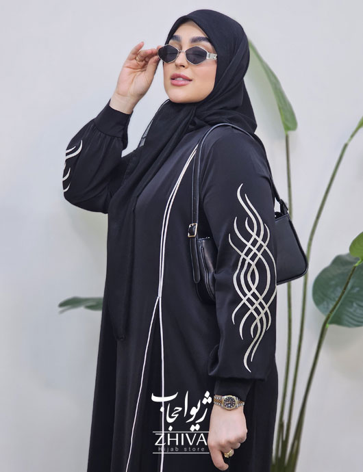 مانتو عبایی ترنم گلدوزی مشكی