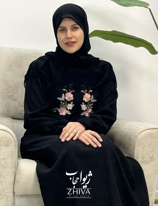 عبای گلدوزی ماری مشكی